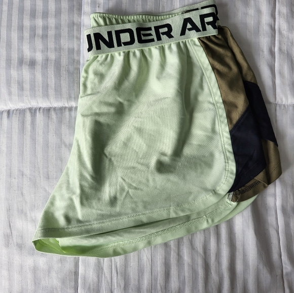 Training shorts - Picture 2 of 2